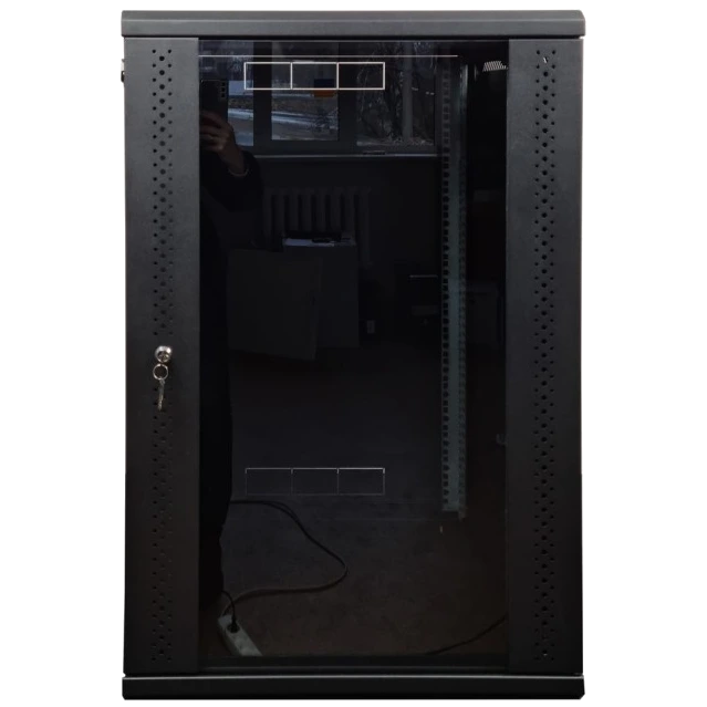 eserver 18u 600х500х907 скло, чорна шафа